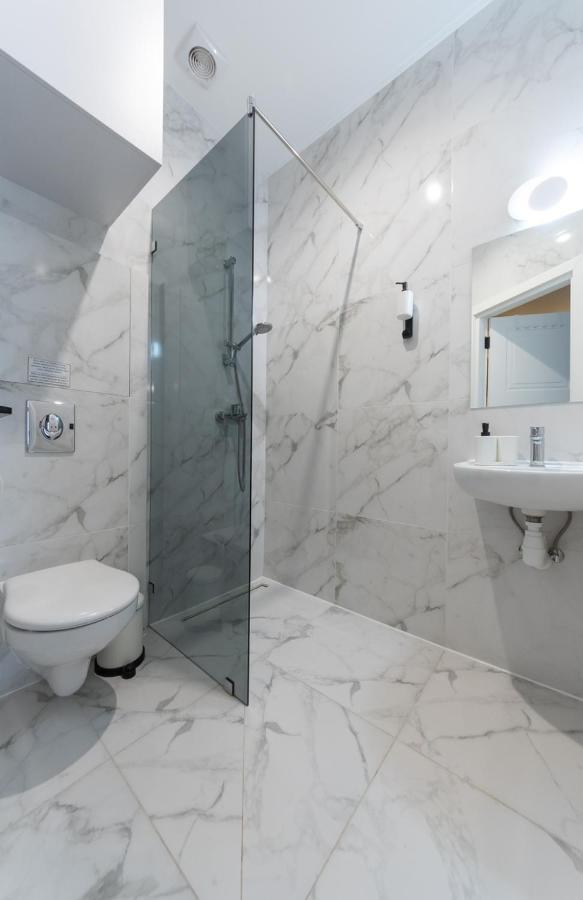 Apart Hotel On Zoloti Vorota 基輔 外观 照片
